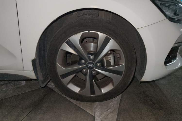 Used Hyundai Lafesta 2019 280TGDi Smart Speed Version China V Standard Right Front Wheel Hub