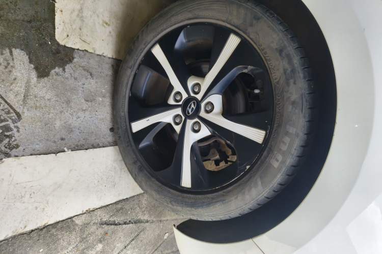 Used Hyundai Lafesta 2019 280TGDi Smart Speed Version China V Standard Right Front Wheel Hub