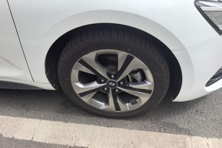 Used Hyundai Lafesta 2019 280TGDi Sport Edition China VI Right Front Wheel Hub