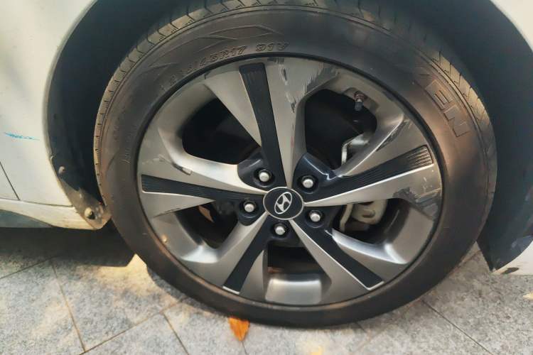 Used Hyundai Lafesta 2019 280TGDi Smart Speed Version China VI Standard Right Front Wheel Hub