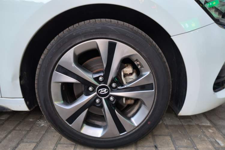 Used Hyundai Lafesta 2019 280TGDi Sport Edition China VI Right Front Wheel Hub