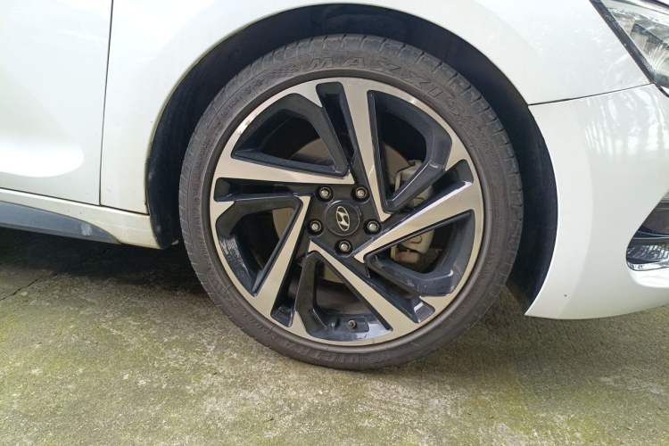 Used Hyundai Lafesta 2019 280TGDi Smart Edition China VI Standard Right Front Wheel Hub