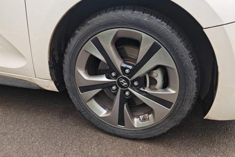 Used Hyundai Lafesta 2019 280TGDi Smart Speed Version China V Standard Right Front Wheel Hub