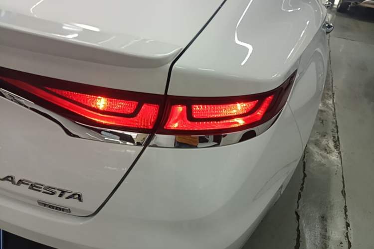 Used Hyundai Lafesta 2019 280TGDi Sport Edition China VI Right Rear Taillight