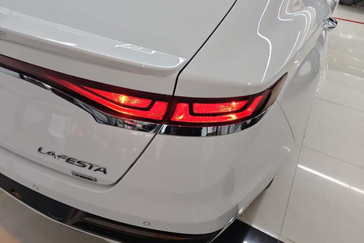 Used Hyundai Lafesta 2019 280TGDi Sport Edition China VI Right Rear Taillight