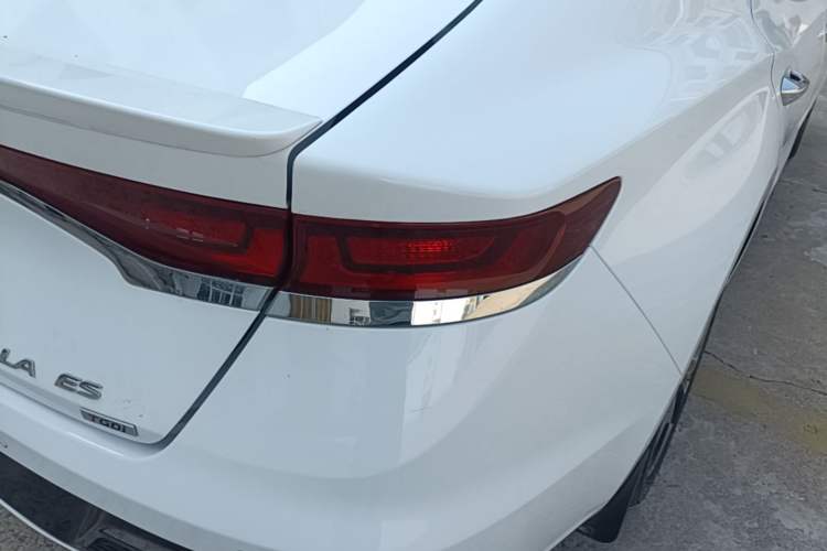 Used Hyundai Lafesta 2019 280TGDi Sport Edition China VI Right Rear Taillight