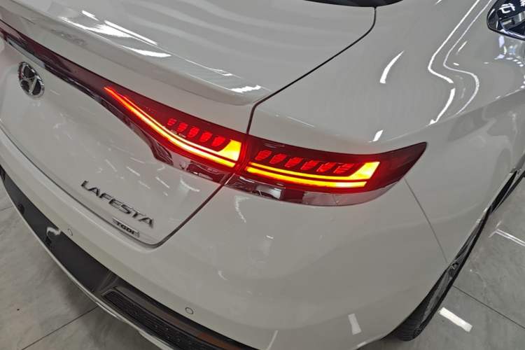 Used Hyundai Lafesta 2019 280TGDi Smart Speed Version China VI Standard Right Rear Taillight