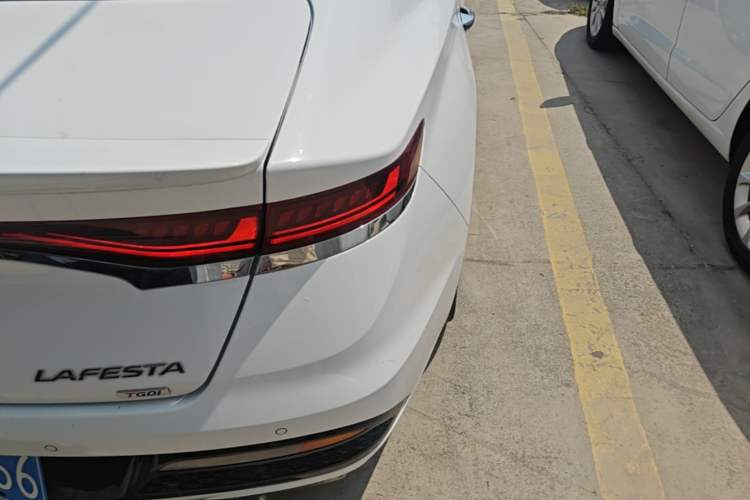 Used Hyundai Lafesta 2019 280TGDi Smart Speed Version China VI Standard Right Rear Taillight