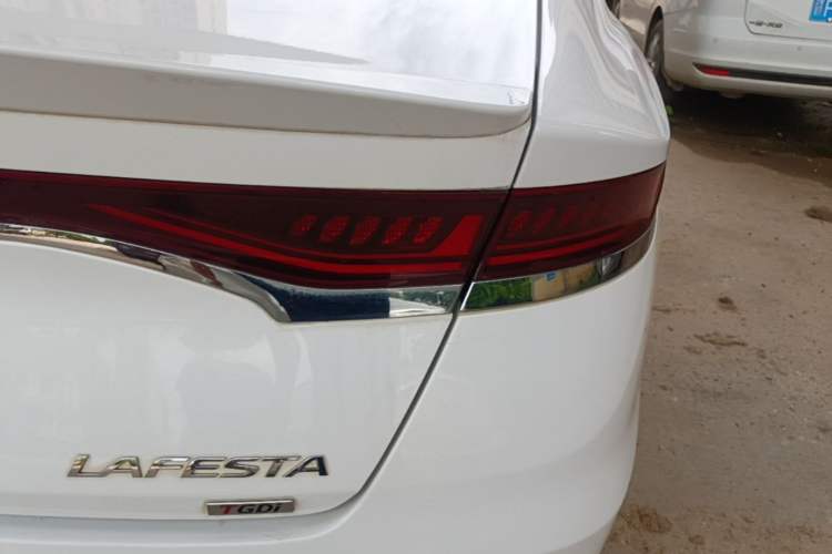 Used Hyundai Lafesta 2019 280TGDi Smart Speed Version China VI Standard Right Rear Taillight