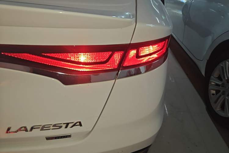 Used Hyundai Lafesta 2019 280TGDi Sport Edition China VI Right Rear Taillight