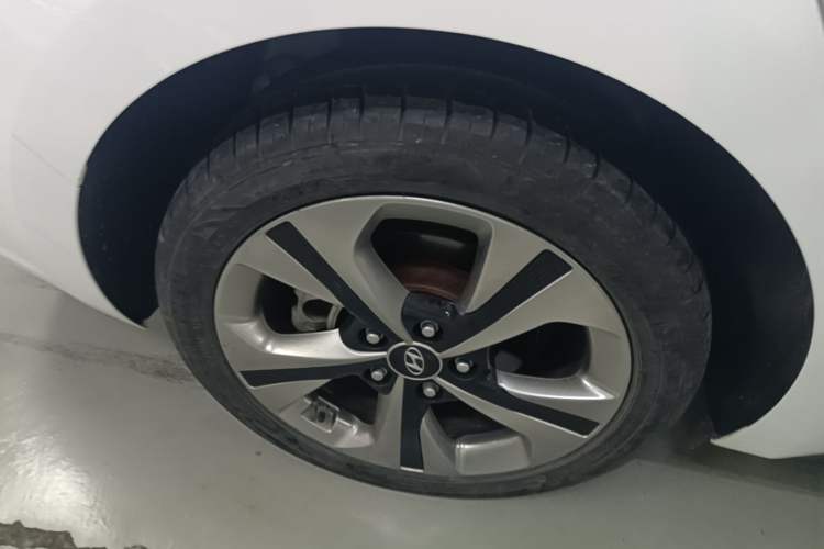 Used Hyundai Lafesta 2019 280TGDi Sport Edition China VI Right Rear Wheel Hub