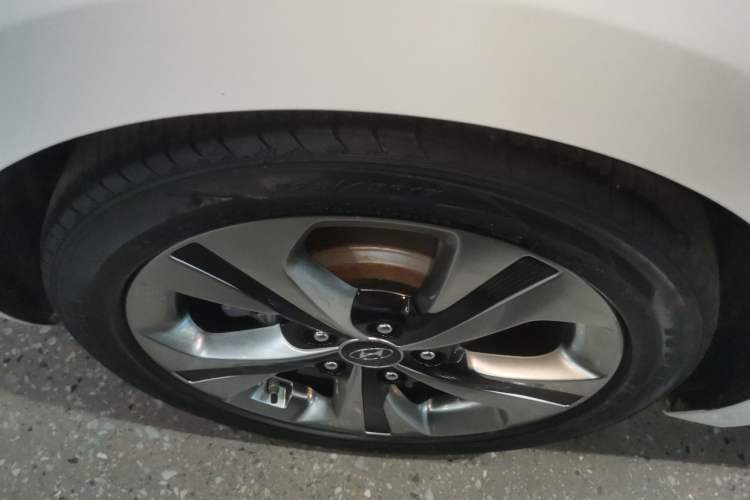 Used Hyundai Lafesta 2019 280TGDi Sport Edition China VI Right Rear Wheel Hub