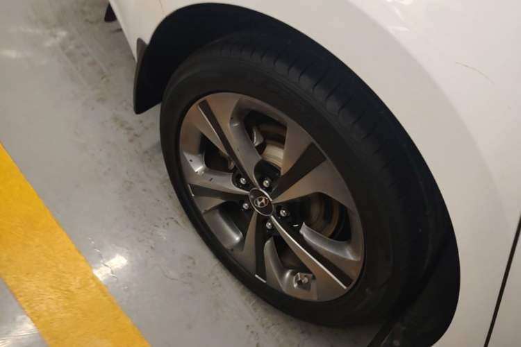 Used Hyundai Lafesta 2019 280TGDi Sport Edition China VI Right Rear Wheel Hub