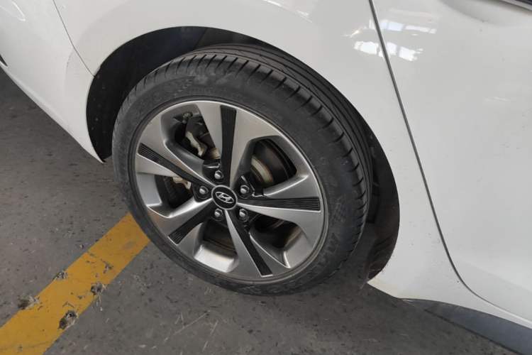 Used Hyundai Lafesta 2019 280TGDi Sport Edition China VI Right Rear Wheel Hub