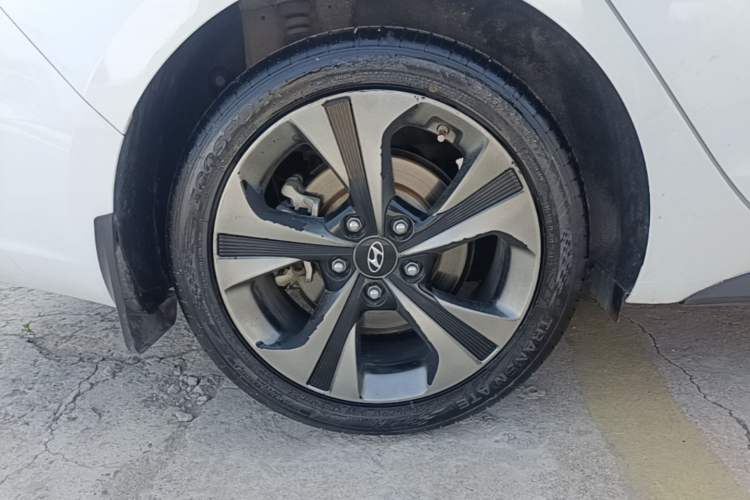 Used Hyundai Lafesta 2019 280TGDi Sport Edition China VI Right Rear Wheel Hub