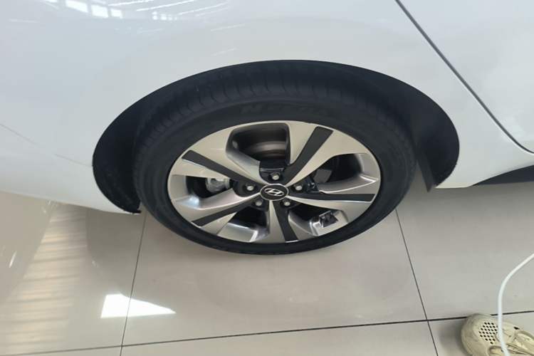 Used Hyundai Lafesta 2019 280TGDi Smart Speed Version China VI Standard Right Rear Wheel Hub