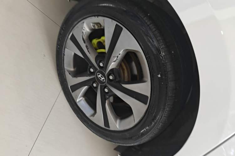 Used Hyundai Lafesta 2019 280TGDi Sport Edition China VI Right Rear Wheel Hub