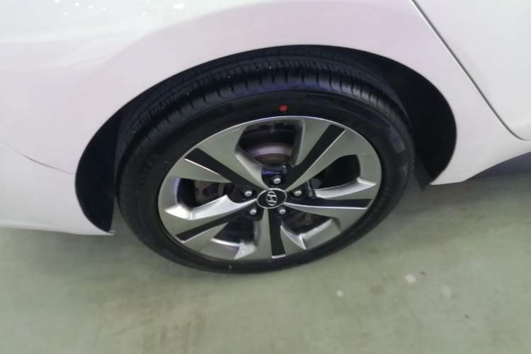 Used Hyundai Lafesta 2019 280TGDi Sport Edition China VI Right Rear Wheel Hub
