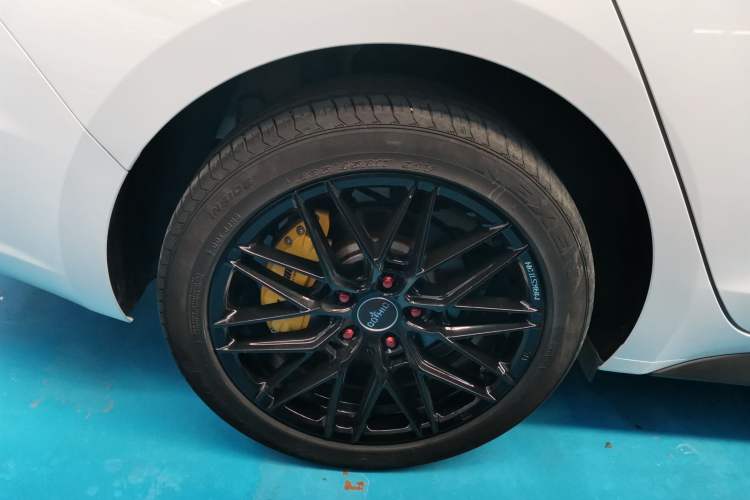 Used Hyundai Lafesta 2019 280TGDi Sport Edition China VI Right Rear Wheel Hub