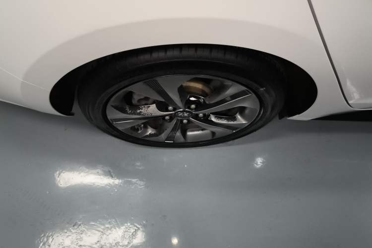 Used Hyundai Lafesta 2019 280TGDi Smart Speed Version China VI Standard Right Rear Wheel Hub