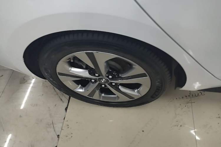 Used Hyundai Lafesta 2019 280TGDi Smart Speed Version China V Standard Right Rear Wheel Hub