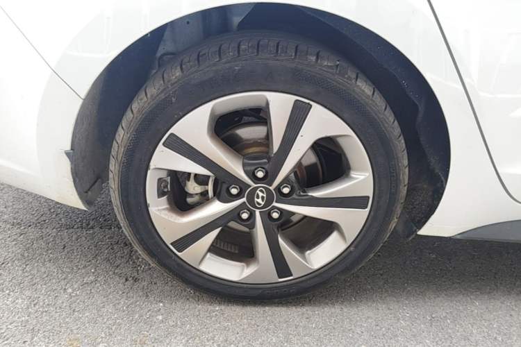 Used Hyundai Lafesta 2019 280TGDi Sport Edition China V Standard Right Rear Wheel Hub