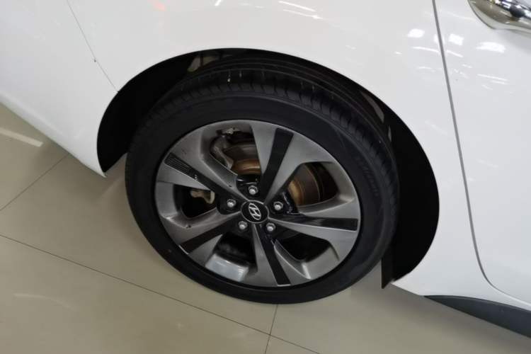 Used Hyundai Lafesta 2019 280TGDi Sport Edition China VI Right Rear Wheel Hub