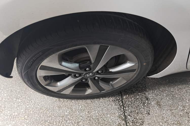 Used Hyundai Lafesta 2019 280TGDi Smart Speed Version China V Standard Right Rear Wheel Hub