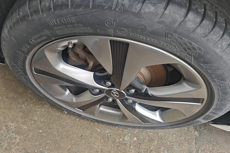 Used Hyundai Lafesta 2019 280TGDi Sport Edition China VI Right Rear Wheel Hub