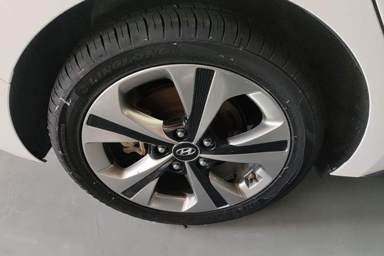Used Hyundai Lafesta 2019 280TGDi Smart Speed Version China V Standard Right Rear Wheel Hub