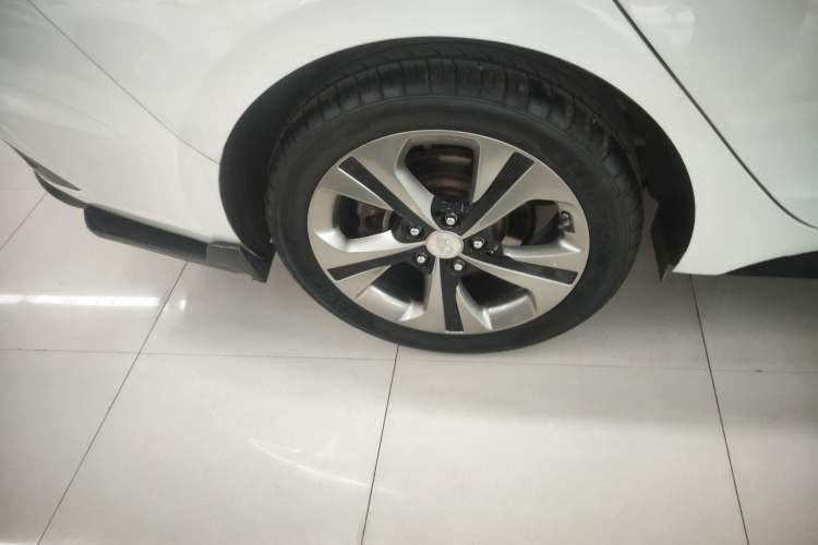Used Hyundai Lafesta 2019 280TGDi Sport Edition China VI Right Rear Wheel Hub