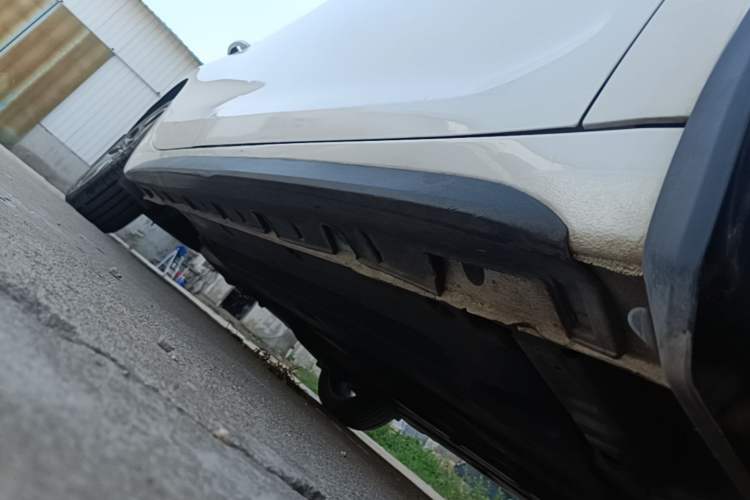 Used Hyundai Lafesta 2019 280TGDi Sport Edition China VI Right Side Sill