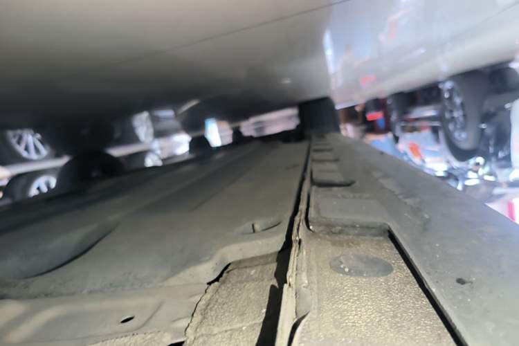 Used Hyundai Lafesta 2019 280TGDi Smart Speed Version China VI Standard Right Side Sill