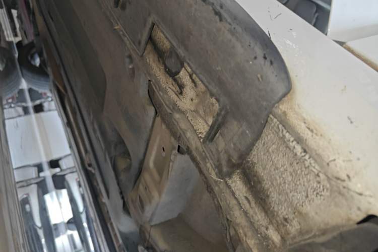 Used Hyundai Lafesta 2019 280TGDi Sport Edition China VI Right Side Sill
