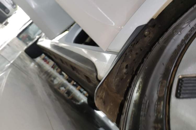 Used Hyundai Lafesta 2019 280TGDi Smart Speed Version China VI Standard Right Side Sill