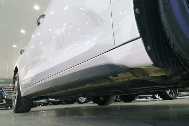 Used Hyundai Lafesta 2019 280TGDi Sport Edition China VI Right Side Sill