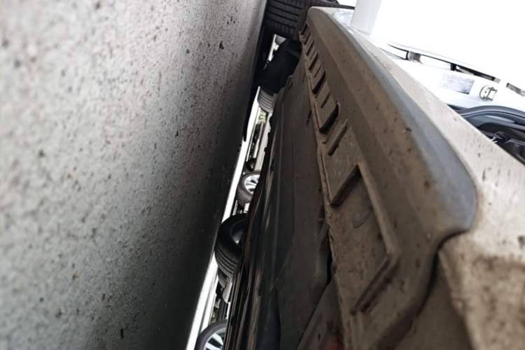 Used Hyundai Lafesta 2019 280TGDi Sport Edition China VI Right Side Sill