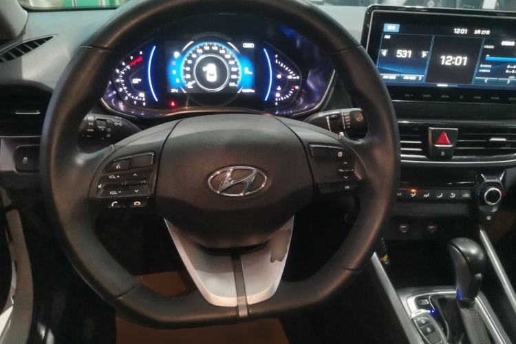 Used Hyundai Lafesta 2019 280TGDi Sport Edition China VI Steering Wheel