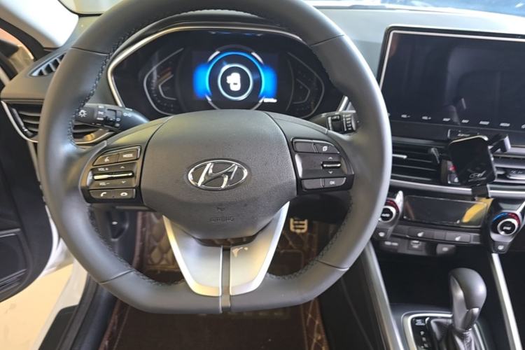 Used Hyundai Lafesta 2019 280TGDi Smart Speed Version China VI Standard Steering Wheel