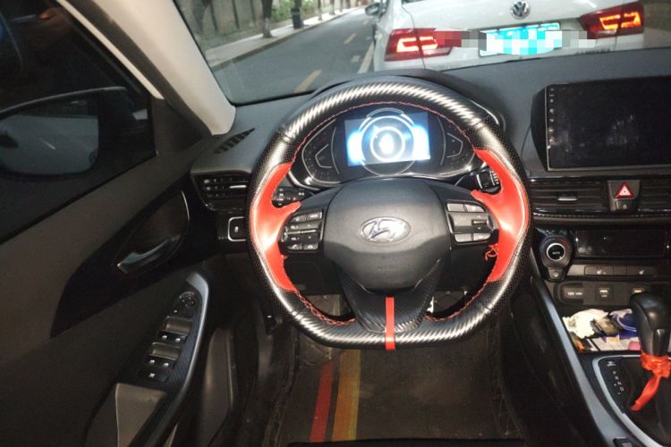 Used Hyundai Lafesta 2019 280TGDi Smart Speed Version China VI Standard Steering Wheel