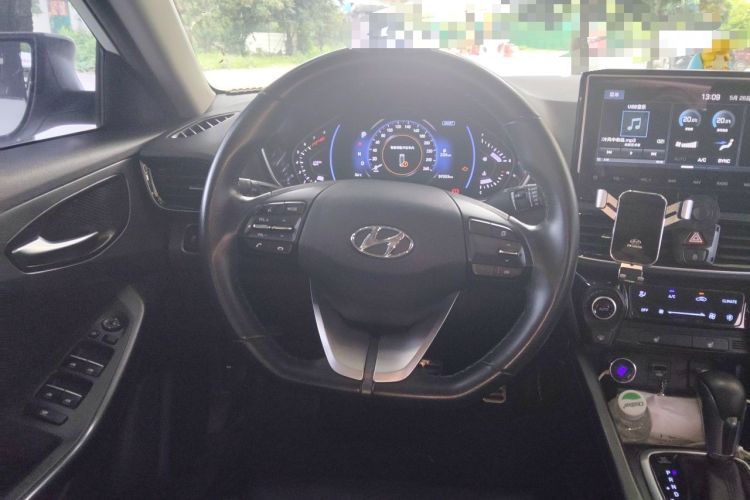 Used Hyundai Lafesta 2019 280TGDi Smart Speed Version China VI Standard Steering Wheel
