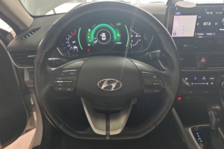 Used Hyundai Lafesta 2019 280TGDi Smart Speed Version China VI Standard Steering Wheel