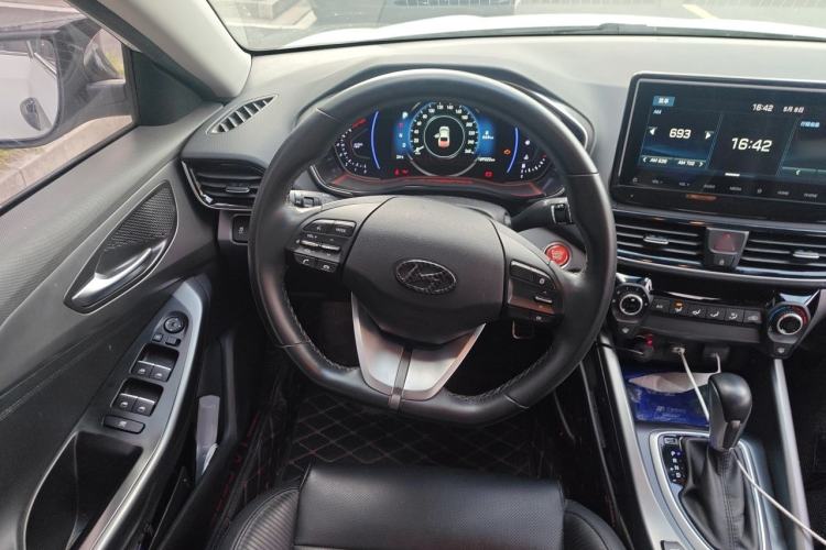 Used Hyundai Lafesta 2019 280TGDi Sport Edition China VI Steering Wheel