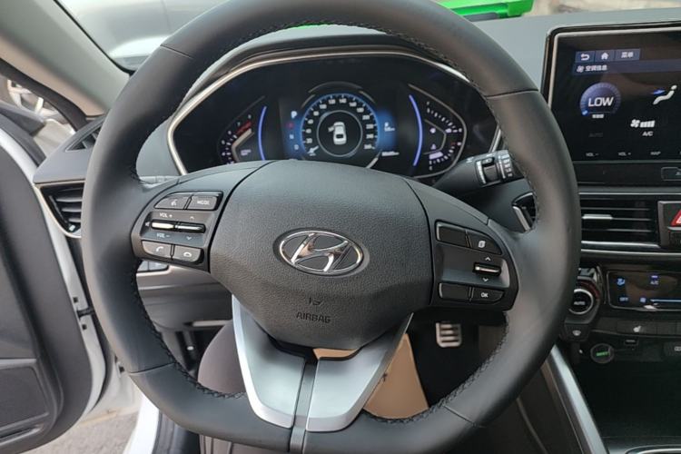 Used Hyundai Lafesta 2019 280TGDi Smart Speed Version China V Standard Steering Wheel