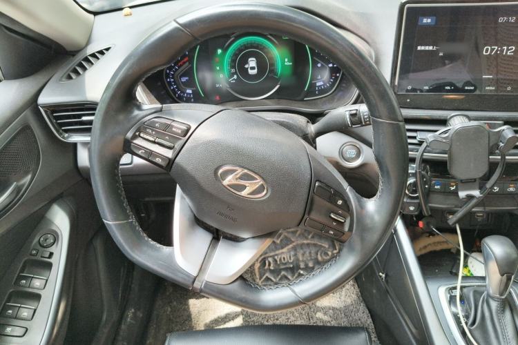 Used Hyundai Lafesta 2019 280TGDi Sport Edition China VI Steering Wheel