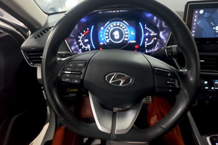 Used Hyundai Lafesta 2019 280TGDi Smart Speed Version China VI Standard Steering Wheel