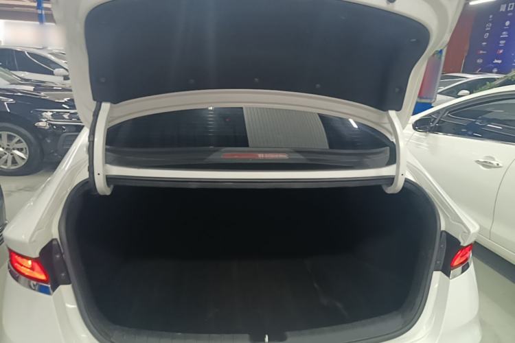 Used Hyundai Lafesta 2019 280TGDi Sport Edition China VI Trunk