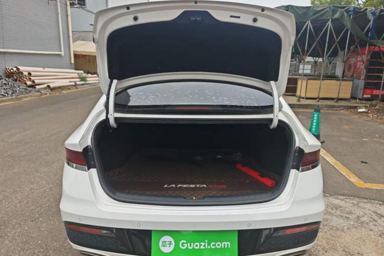 Used Hyundai Lafesta 2019 280TGDi Smart Speed Version China VI Standard Trunk