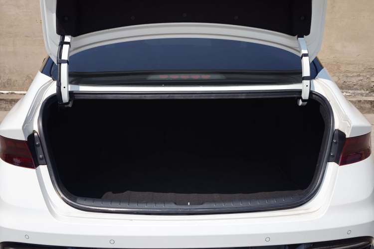 Used Hyundai Lafesta 2019 280TGDi Smart Speed Version China V Standard Trunk