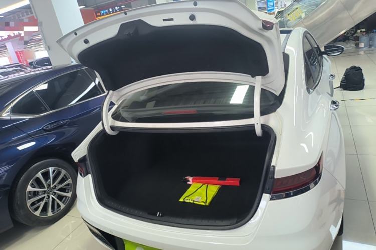 Used Hyundai Lafesta 2019 280TGDi Smart Speed Version China VI Standard Trunk